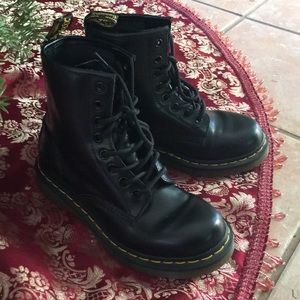 Doc Martens Black sz 6